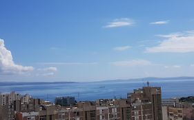 Leilani -Stunning View Apartment Near The Center!